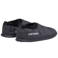 Daunenschuhe Nordisk Mos Down Slippers L (41-43), Black 7 Daunenschuhe Nordisk Mos Down Slippers L (41-43), Black -Campingbedarf Geschäft black mos down slippers mit ultraweichem innenfutter widerstandfaehiges material blaue huettenschuhe nordisk logo 1000 2 26836