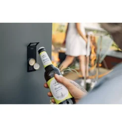 Höfats JOHNNY CATCH Magnet Flaschenöffner, Schwarz -Campingbedarf Geschäft johnny catch flaschenoeffner hoefats wandmontage mit doppelseitigem klebeband edelstahloberflaeche 1000 4 27339