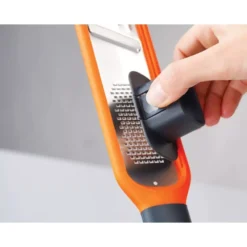 Joseph Joseph Handi-Grate 2-in-1 Minireibe Und -hobel 13 Joseph Joseph Handi-Grate 2-in-1 Minireibe Und -hobel -Campingbedarf Geschäft joseph joseph handi grate 2 in 1 minireibe und hobel raffel raspel hobelreibe fingerschutz 1000 6 19427