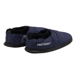 Daunenschuhe Nordisk Mos Down Slippers XL (44-46), Dress Blue -Campingbedarf Geschäft mos down slippers mit ultraweichem innenfutter widerstandfaehiges material blaue huettenschuhe nordisk logo 1000 2 26828
