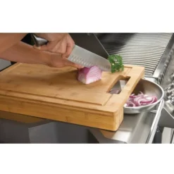 Napoleon PRO Schneidebrett Mit Edelstahlschalen -Campingbedarf Geschäft napoleon pro schneidebrett bambusbrett grillzubehoer 2 2 11801
