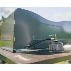 Tischplatten-Schutz Outwell Wärmeverteilerplatte Und Windschutz -Campingbedarf Geschäft outwell waermeverteiler rueckplatte mit oeffnung fuer gasschlauch 5 27580