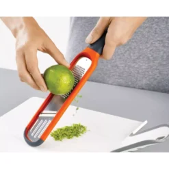 Joseph Joseph Handi-Grate 2-in-1 Minireibe Und -hobel 11 Joseph Joseph Handi-Grate 2-in-1 Minireibe Und -hobel -Campingbedarf Geschäft raspel joseph joseph handi grate 2 in 1 minireibe und hobel raffel hobelreibe 1000 4 19427