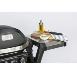 Elektrogrill Weber Pulse 2000 Mit Rollwagen | Ausstellungsstück -Campingbedarf Geschäft weber pulse 2000 elektrischer grill mit edelstahl seitenablage arbeitstisch abklappbar 1000 8 27738